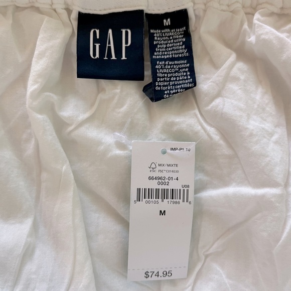 GAP Cutout Ruffle Dress. Size M. NWT - Picture 9 of 10